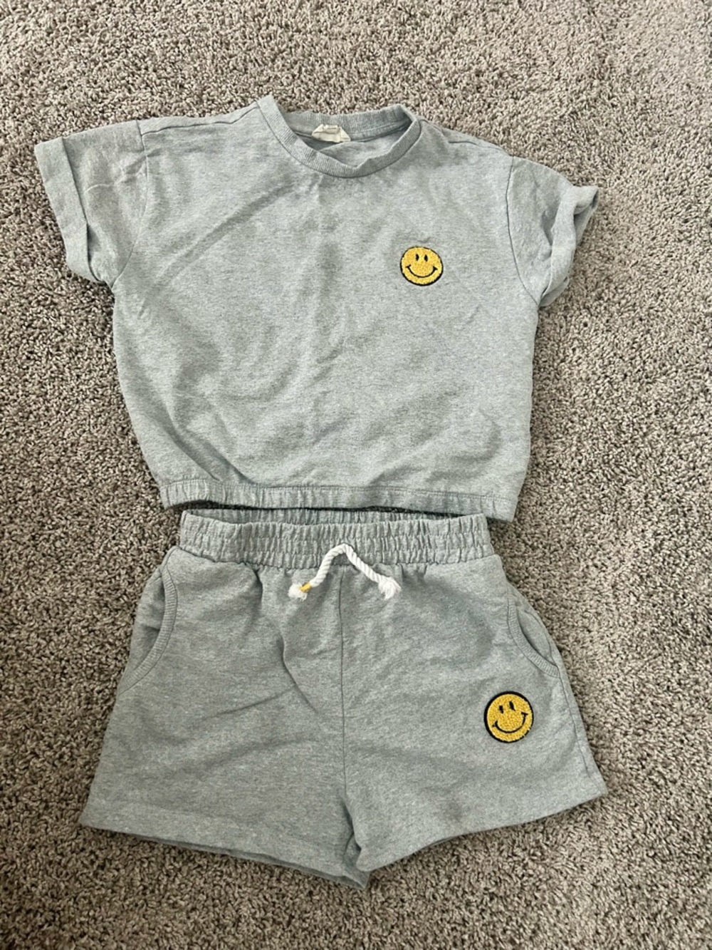 Jessica Simpson Gray Two-Piece Smiley Loungewear Set